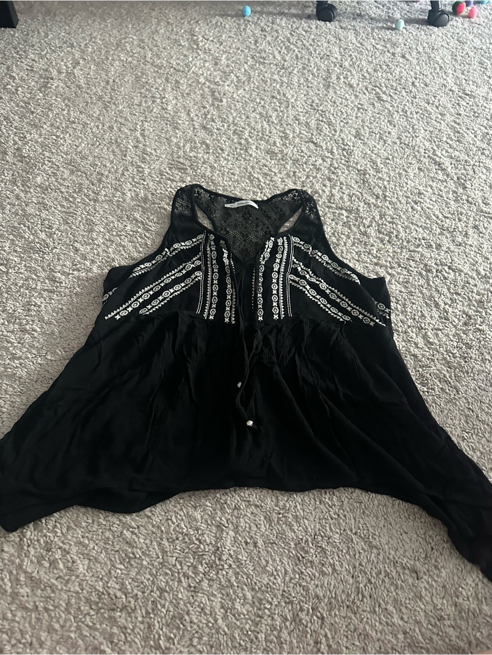 Black Sleeveless Embroidered V-Neck Women's Top